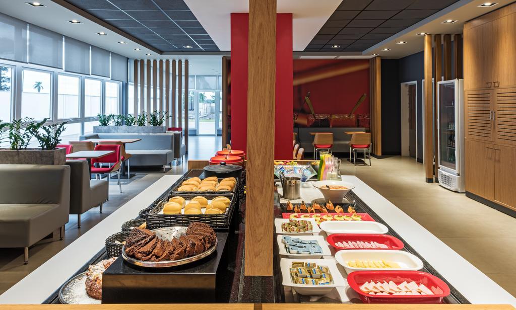 Ibis Chapeco Hotel Kültér fotó